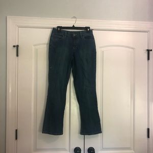 Liz Claiborne bootcut size 6 petite jeans
